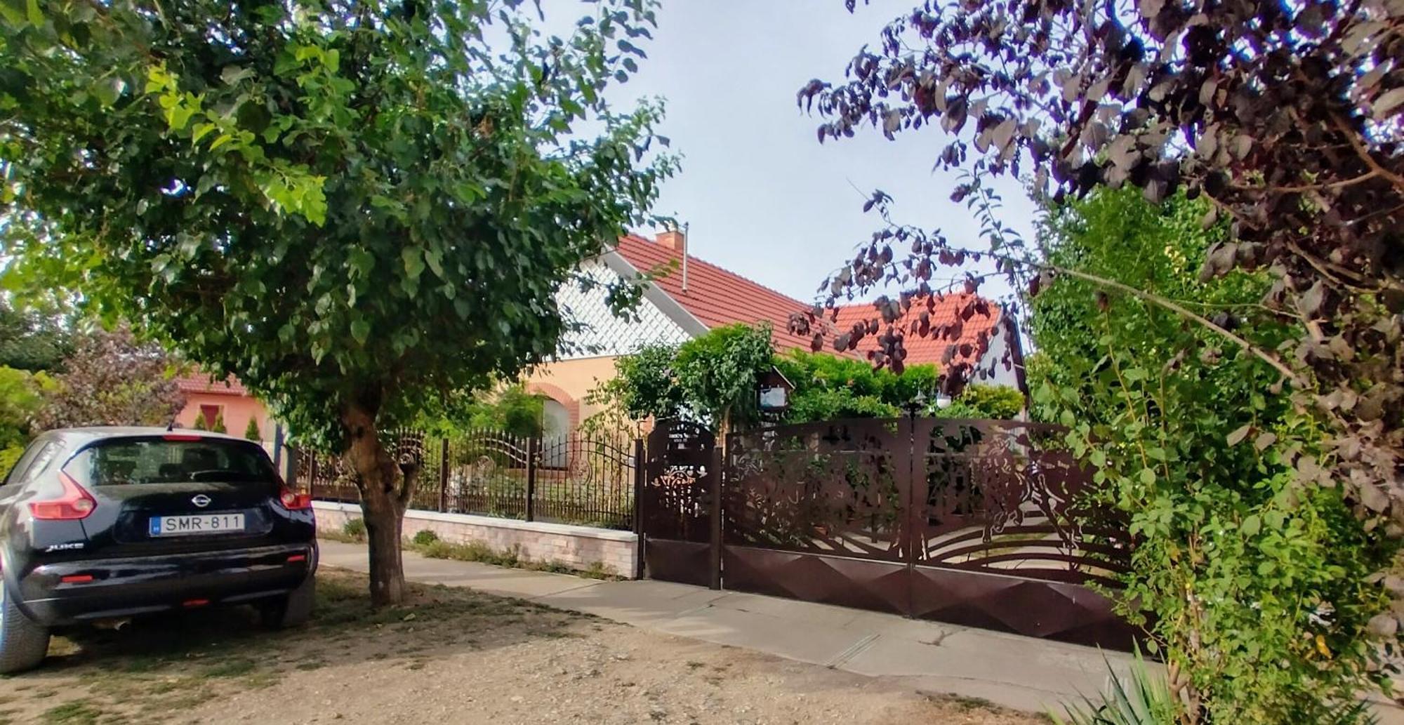 דירות Berettyóújfalu Bundik Vendeghaz מראה חיצוני תמונה